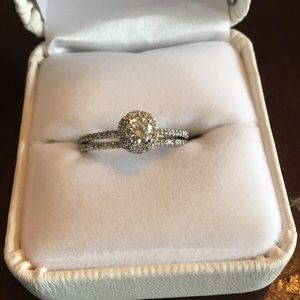 💍Diamond Wedding/ Engagement Ring Set Size 6.75💍